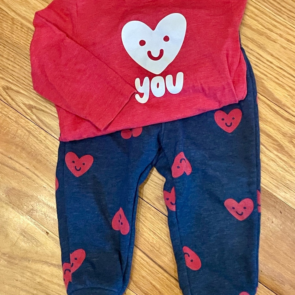 {SOLD} Cute Heart Baby Outfit - Red and Blue  {SOLD}